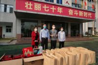 致敬最美逆行者！洗帘猫为援鄂医疗队员送温暖