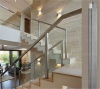 楼梯扶手转角设计时要注意什么 哪种楼梯扶手好