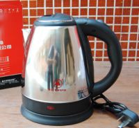 电水壶烧一会就跳闸 使用电水壶要注意这几点