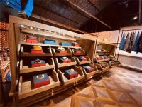 复古高级蓝承载时代温度 ——窄幅,从未来探索过去