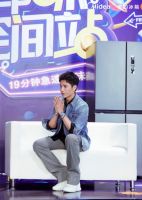 陈坤做客美的冰箱《净味空间站》，大赞美的净味除菌科技