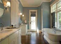 地暖开了卫生间门口地板变黑 原来是这个原因