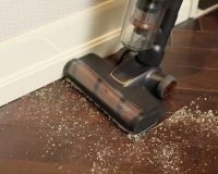 莱克立式无线吸尘器轻便省力吸力强劲，专为中国家庭设计更懂你的需求