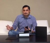 失眠怎么办？种草影帝张晨光的睡眠秘诀  心诺即眠睡眠仪