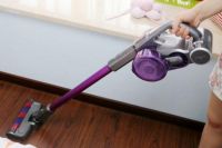 吉米上手把吸尘器极致清洁更轻便，成为家居清洁好帮手