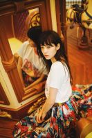 夏季白T的N种穿搭法，少不了TCL DD直驱滚筒洗衣机的秘密助攻