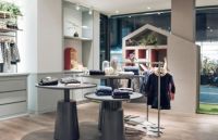 可诗照明告诉你：服装店灯光这样装 客流量增倍！