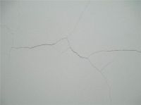 新房墙体有裂缝赔五万 新房墙面出现裂缝是否正常