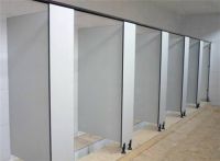 卫生间隔断尺寸 公共卫生间隔断有哪些