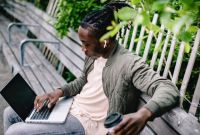 炬芯持续发力TWS耳机市场 全新升级芯片方案ATS3015