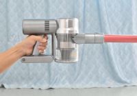 吉米上手把吸尘器轻松除尘加抛光,轻松解决地板清洁大难题