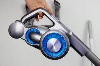 吉米上手把吸尘器轻松更省力，告别家中灰尘回归精致生活