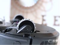 全职麻麻爱不释手的扫地机器人,美的M7省时省力,清洁一步到位!