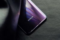 5G大屏手机荣耀首发 不负用户两年期待