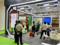 亮相成都建博会，王力快干与西南客商共享亿万晾晒市场