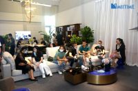 西南“女大佬”15分钟抢蜜太:“蜜太一看，就是能赚大钱”