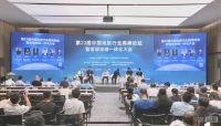 扬子地板杨晓刚：向“产品整合+一体化定制”服务商转变