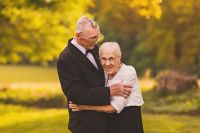 结婚60年是什么婚 结婚60年送什么礼物比较好呢