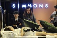 Simmons席梦思亮相上海国际家具博览会