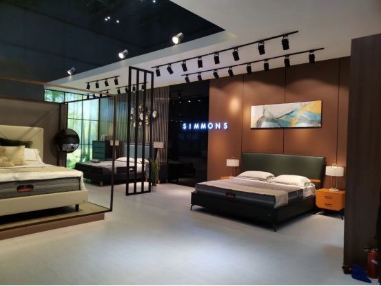 【新闻稿】Simmons席梦思亮相中国上海国际家具博览会，多款新品打造高品质睡眠(1)1335.png