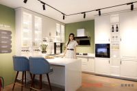 周韦彤现场助阵 艾依格全屋定制简爱家居石岐店开业！