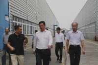 德清县领导敖煜新县长落实“三进三服务”走访升华云峰(2020-10-12 10:50:32)