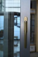 浪眼识货丨实测金致尚品金泽系列推拉门，果真是个“霸总”！