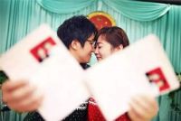 领结婚证的说说有哪些 领结婚证要哪些手续
