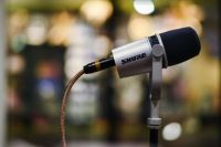 全新MV7主播话筒   与SHURE一起“说得好听”