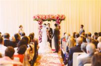 姐妹结婚发什么朋友圈 姐妹结婚送什么礼物好