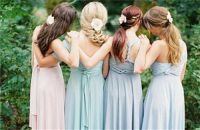 闺蜜结婚发朋友圈的话 伴娘一般都是几个人