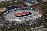 你好，奔驰！你家体育馆是我刷的