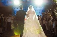 祝新人结婚祝福语 参加婚礼要注意哪些