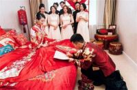 从娘家出门穿秀禾还是婚纱 中式婚礼出门要注意哪些