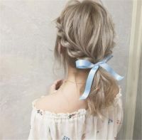 当伴娘是盘发还是散发 这些发型都适合伴娘