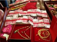 12万的彩礼算不算高 彩礼钱要给娘家吗