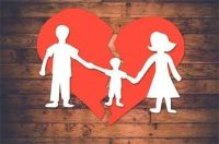 离婚后户口怎么办迁出 父母离婚孩子抚养权在哪一方