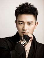 周六,三位高颜值歌手空降信阳顾家家居