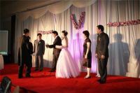 婚礼父母不上台新颖的方式 婚礼能取消父母上台环节吗