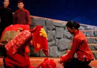 新婚拜堂简单主持词有哪些  简单的农村结婚拜堂词