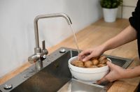 美的悦净净热一体机温暖开启2021，全家舒享清净水生活