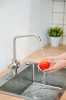 美的悦净净热一体机温暖开启2021，全家舒享清净水生活