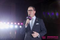 执掌时光、追趋逐耆、缔造纷华