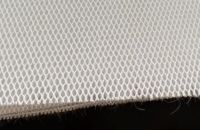 “回南天”床褥湿漉漉怎么办？东宝3D床垫轻松排出湿气