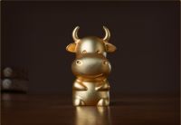 牛年装饰品走俏年货市场 创意开运摆件最吸睛