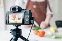 松下数码明星产品“新春来电”，下单加送原装电池