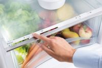 Liebherr利勃海尔携中国红冰箱，庆贺2021年新春佳节