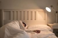 大自然床垫睡眠课堂:睡觉时身体突然抽搐一下,原来是因为这个
