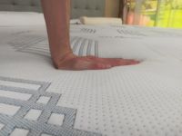 经常熬夜睡不着，东宝乳胶床垫让你爱上睡眠