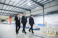 解锁新国货崛起密码！吴晓波探访全球第一家5G数字陶瓷工厂